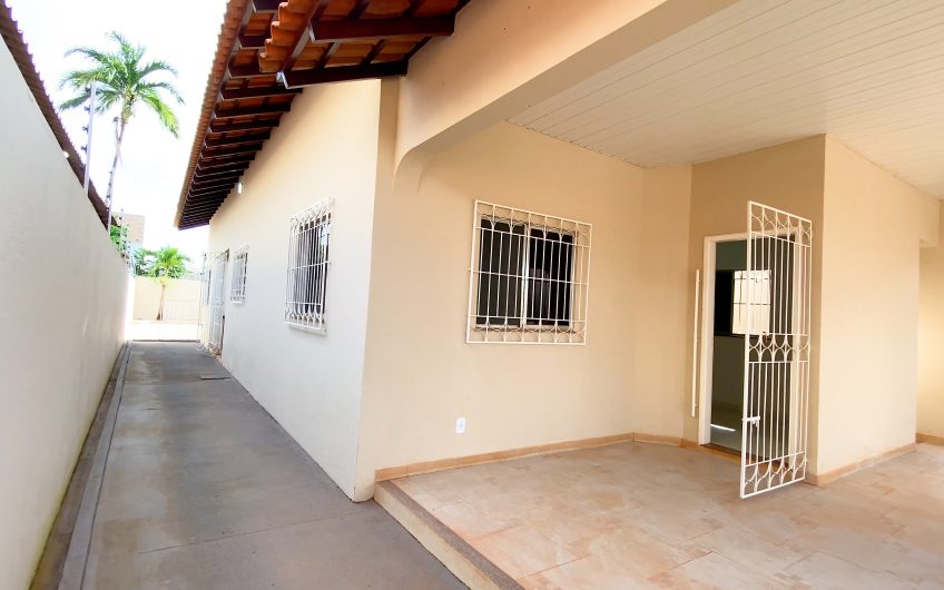 VENDE-SE CASA na Av. Palhão em Santarém, pertinho da UPA 24H