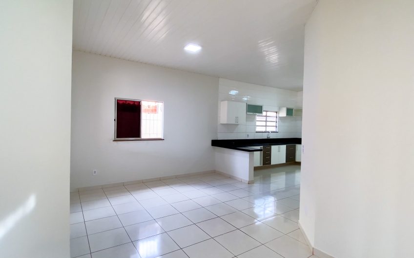 VENDE-SE CASA na Av. Palhão em Santarém, pertinho da UPA 24H