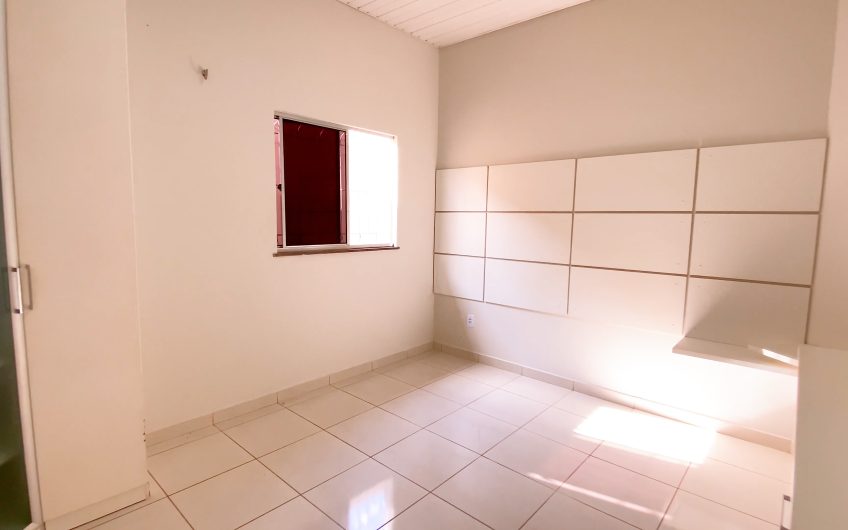 VENDE-SE CASA na Av. Palhão em Santarém, pertinho da UPA 24H